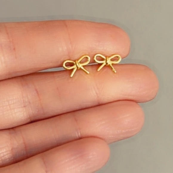 COPY - 14k Gold Dainty Bowtie Stud Earrings - Picture 3 of 8